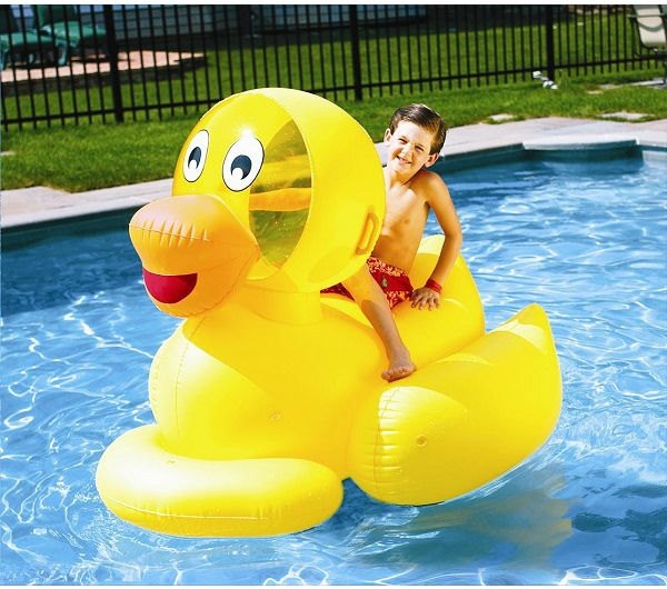 ברווז ענק מתנפח דגם 9062 מבית SwimLine