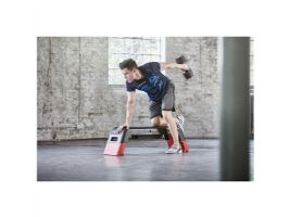 מדרגה אירובית שהופכת לספסל אימון מבית DECK REEBOK