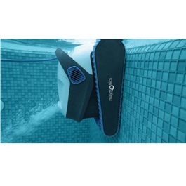רובוט לניקוי הבריכה 100031 S300i מבית דולפין מיטרוניקס