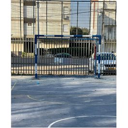 שער קט-רגל קבוע פרופיל עגול מגולוון בגודל 300/200 ס"מ מקובע בבטון ע"פ תקן (יח') מבית CITYSPORT