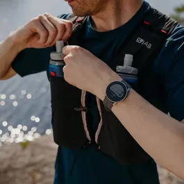 שעון מולטי ספורט 242288 דגם Peak Pro9 מבית סונטו SUUNTO Titanium Slate