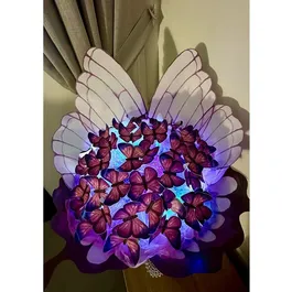 זר פרפרים עם אורות לד 242348 עבודת יד מבית CITYSPORT