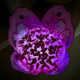 זר פרפרים עם אורות לד 242416 עבודת יד מבית CITYSPORT