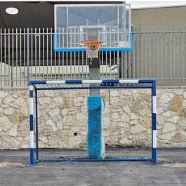שער קט-רגל קבוע פרופיל עגול מגולוון בגודל 300/200 ס"מ מקובע בבטון ע"פ תקן (יח') מבית CITYSPORT