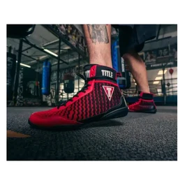 נעלי איגרוף 251063 Boxing Predator II Shoes 2.0 מבית TITLE אדום