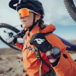 שעון ספורט חכם 242274 דגם VERTICAL מבית סונטו SUUNTO Black Ruby