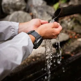 שעון ספורט וכושר 251404 דגם Race S Titanium בצבע אפור כהה Graphite מבית סונטו SUUNTO