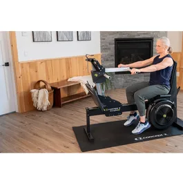 מכשיר קומפקטי ורב תכליתי 261478 המציע שלוש תחנות שונות לאימון כוח StrengthErg מבית Concept 2