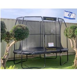 טרמפולינה אובלית לחצר 901724 בגודל 2.4/3.45 מטר עם רשת פנימית JUMPKING