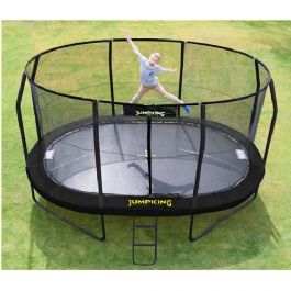 טרמפולינה אובלית לחצר 901725 בגודל 4.3/5.1 מטר עם רשת פנימית JUMPKING